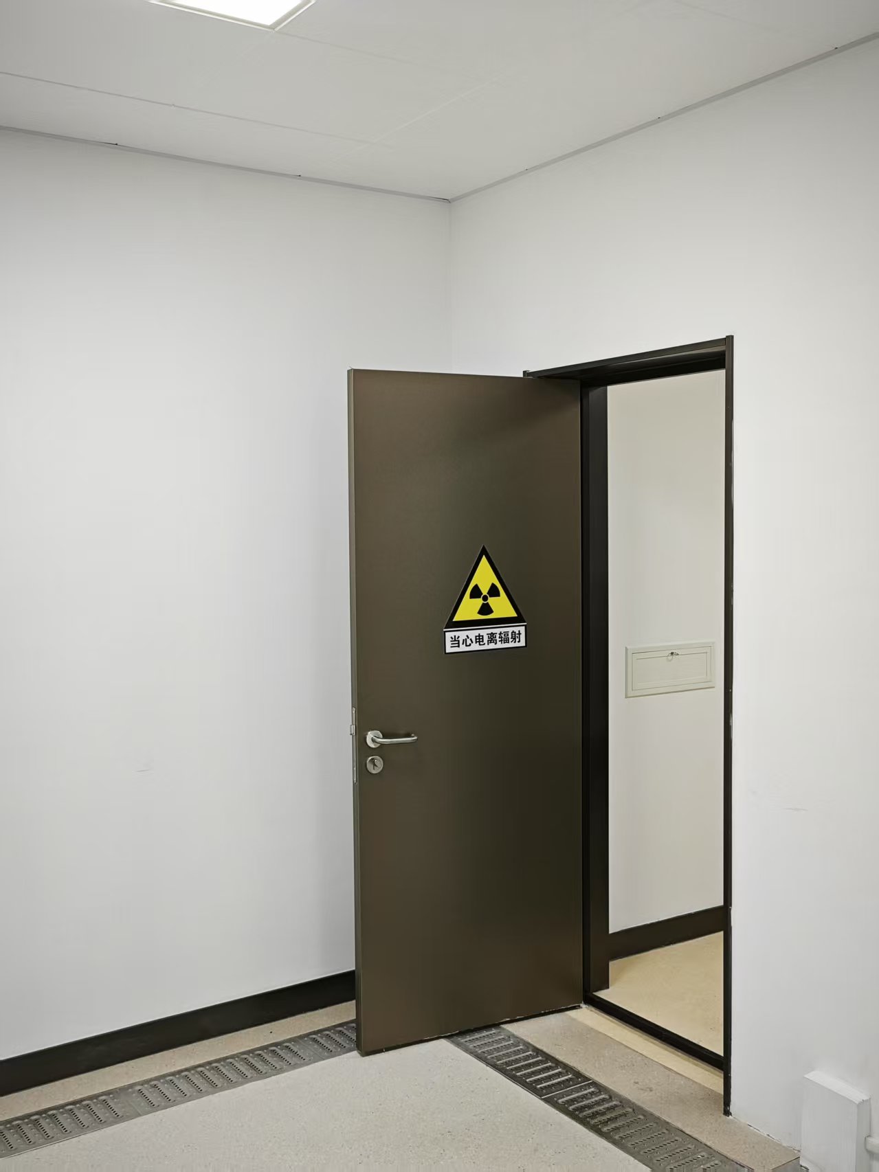 新余CT室手动单开防护铅门